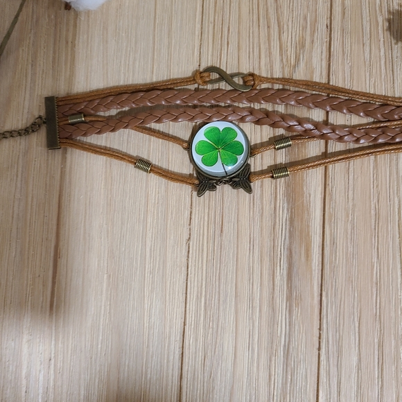 🍀🍀NEW🍀🍀SO PRETTY!! SHAMROCK Leather Bracelet 🍀🍀 - Picture 13 of 13